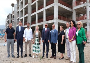 Akdeniz niversitesi Rektr zlenen zkan dan Kemere Ziyaret